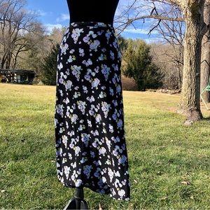 Vintage 90s Prairie Chic Black Floral Crepe by Country Seat 3/4